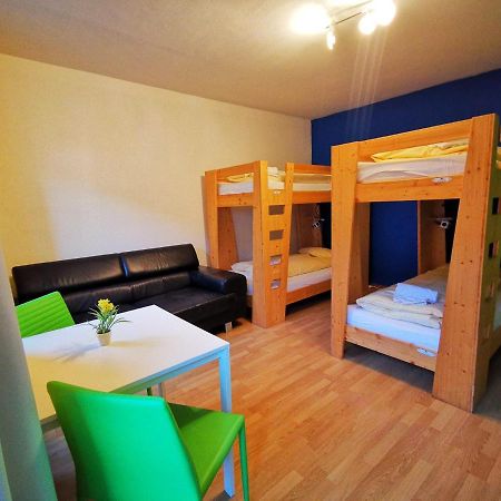 Downtown Hostel Інтерлакен Екстер'єр фото