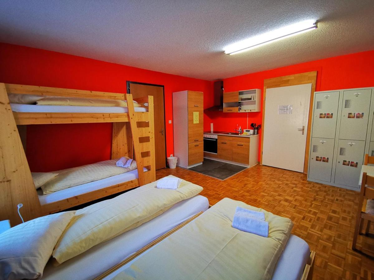 Downtown Hostel Інтерлакен Екстер'єр фото