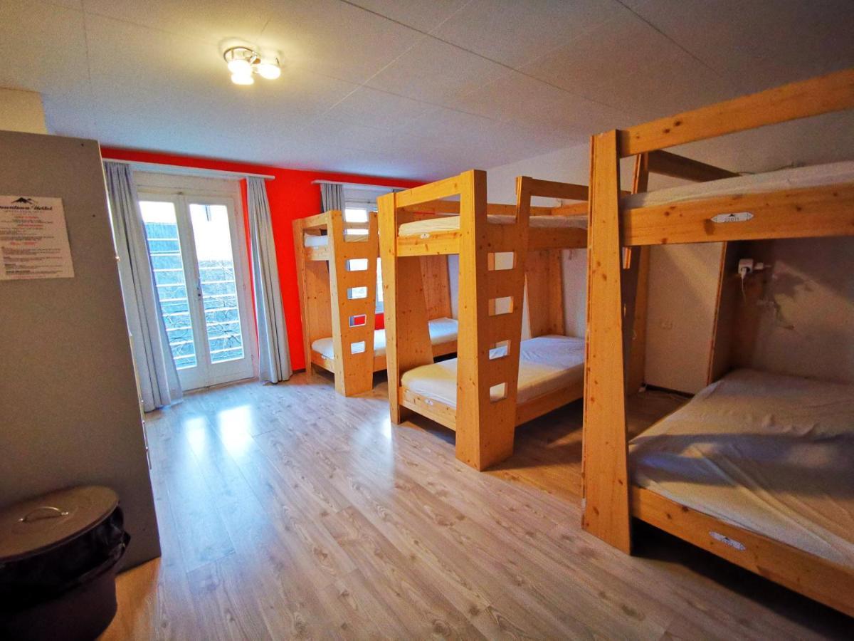 Downtown Hostel Інтерлакен Екстер'єр фото