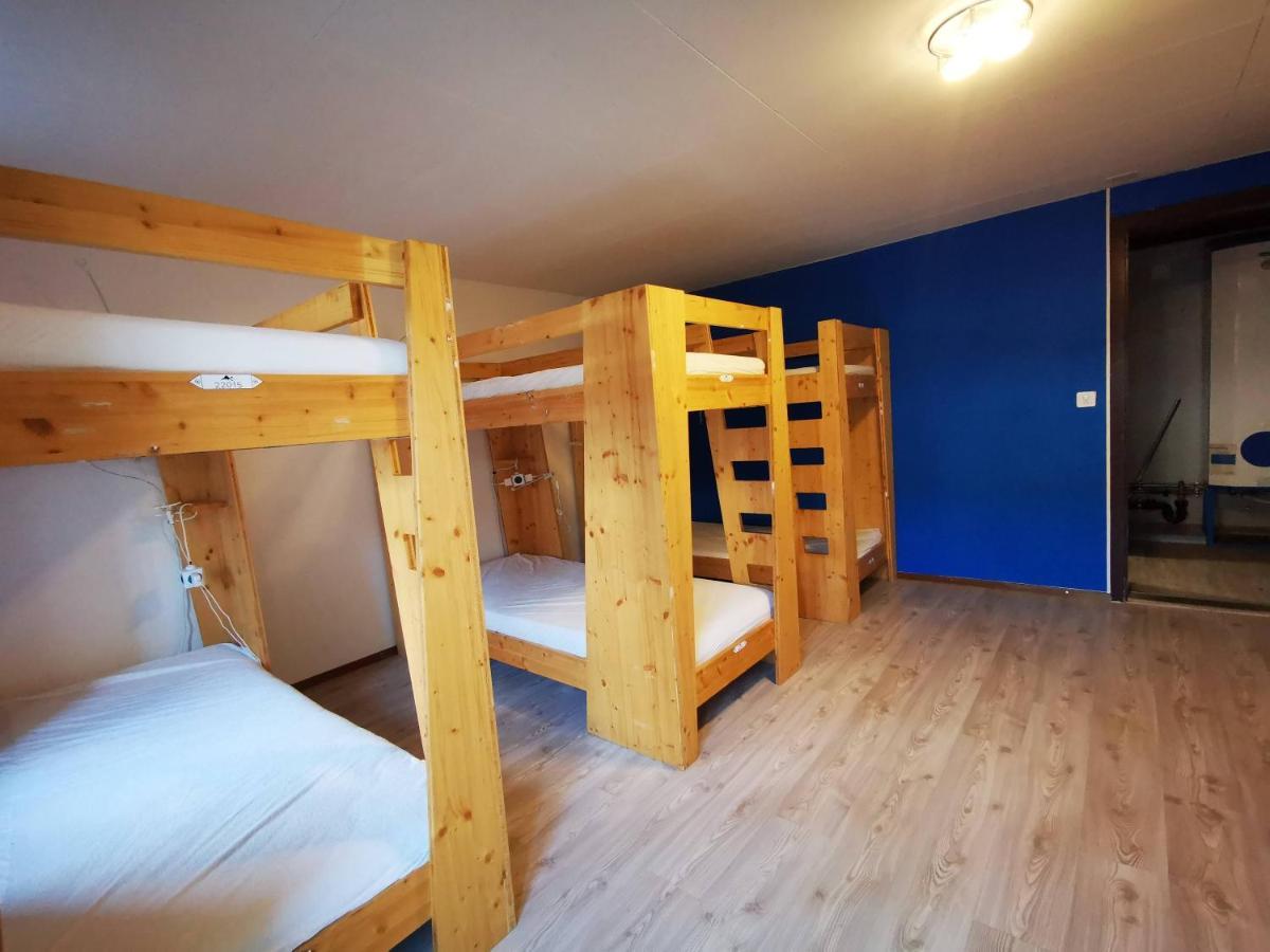 Downtown Hostel Інтерлакен Екстер'єр фото