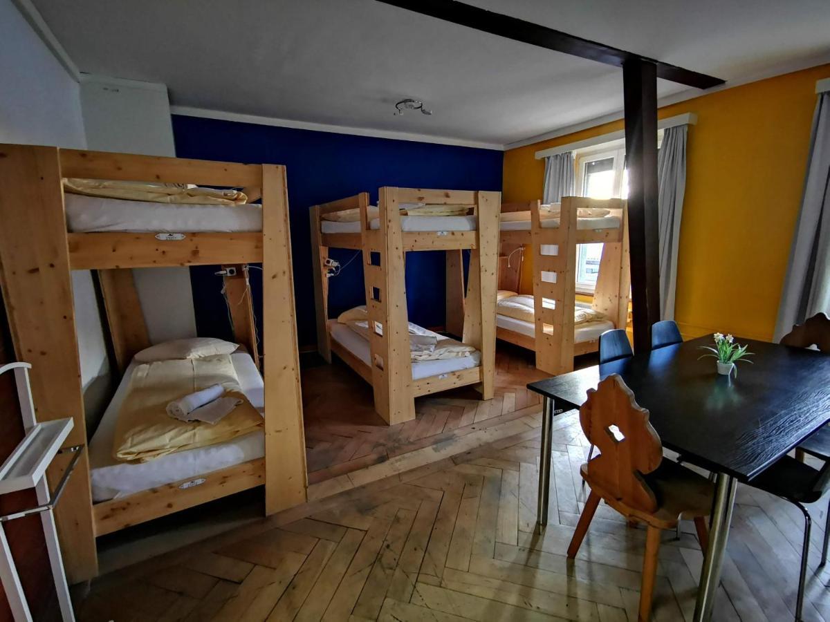 Downtown Hostel Інтерлакен Екстер'єр фото