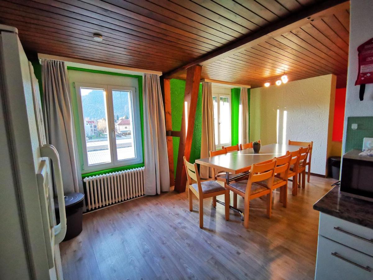 Downtown Hostel Інтерлакен Екстер'єр фото