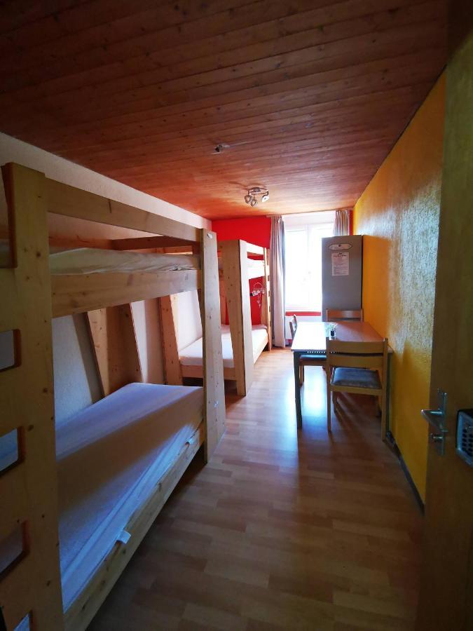 Downtown Hostel Інтерлакен Екстер'єр фото